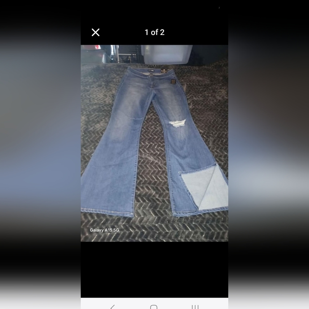 BELL BOTTOMS
